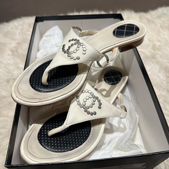 Chanel Sandals 🤍 size 37, worn, original box - Picture 1 of 6